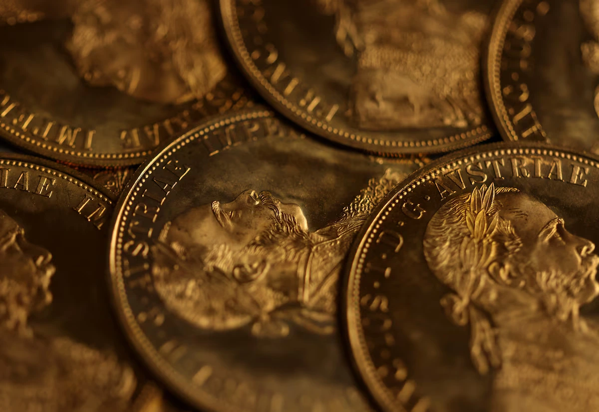 gold price rebounds harga emas pulih